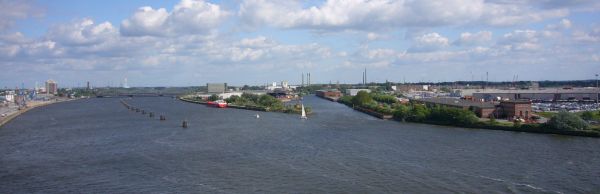 Die Elbe in Hamburg