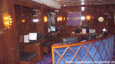 Internetcafe auf der Norwegian Gem