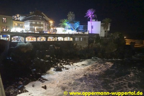 Puerto de la Cruz bei Nacht