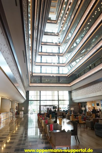 Hotel Ramada Plaza Lobby